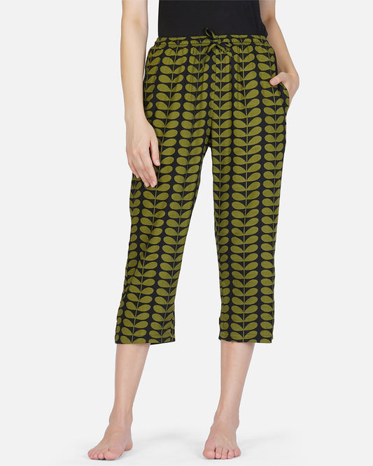 Olive viscose capris - thebriefsstory