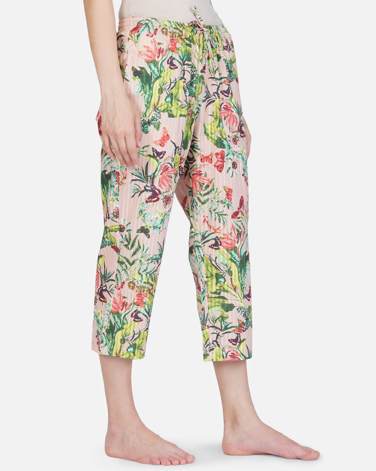 Lt pink floral cotton dobby capris - thebriefsstory