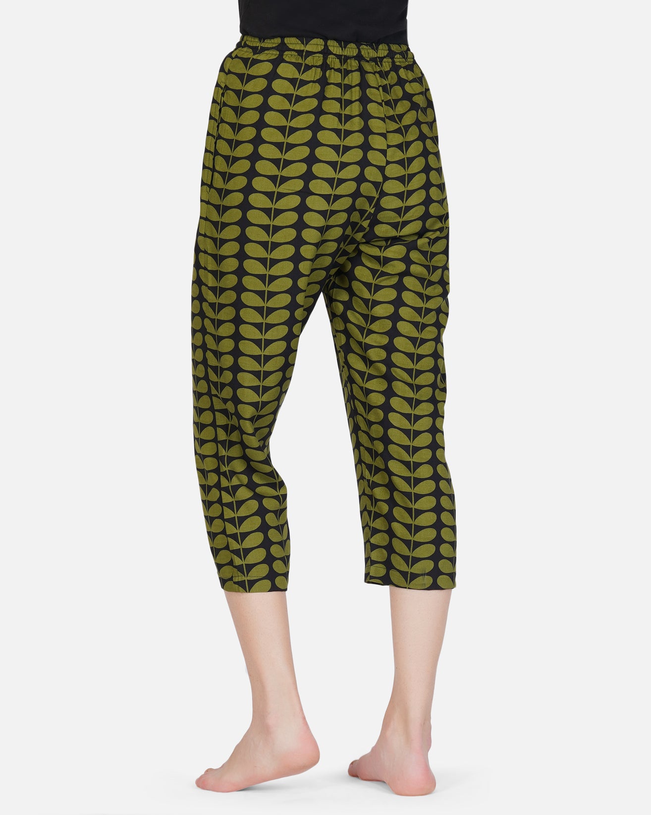 Olive viscose capris - thebriefsstory