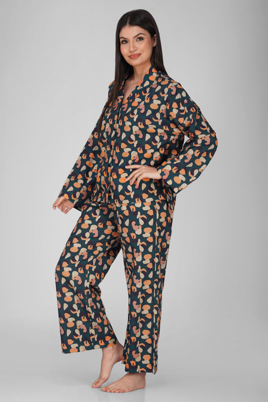 Green Leo Print Cotton Nightsuit