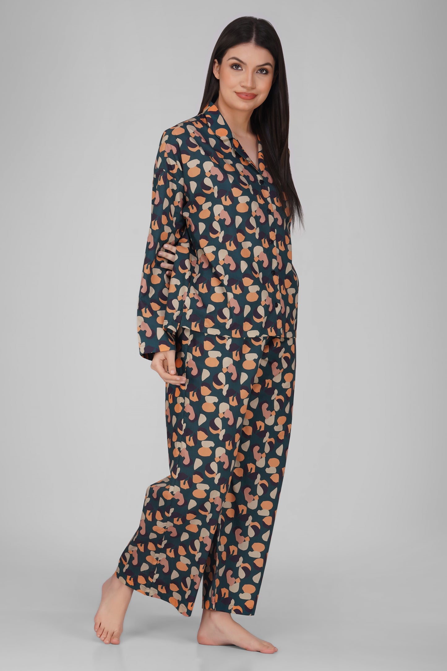 Green Leo Print Cotton Nightsuit